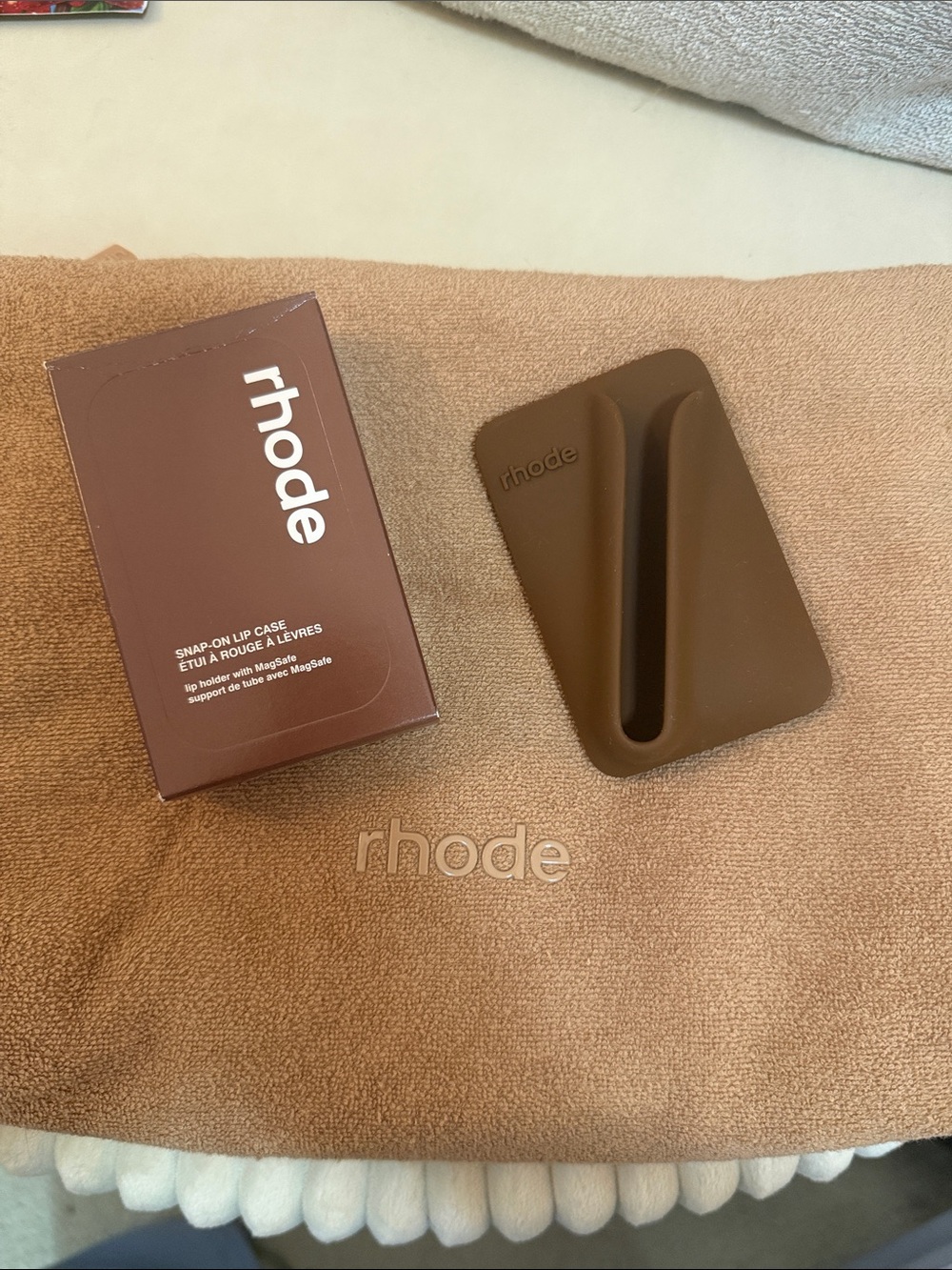RHODE SNAP ON LIP CASE